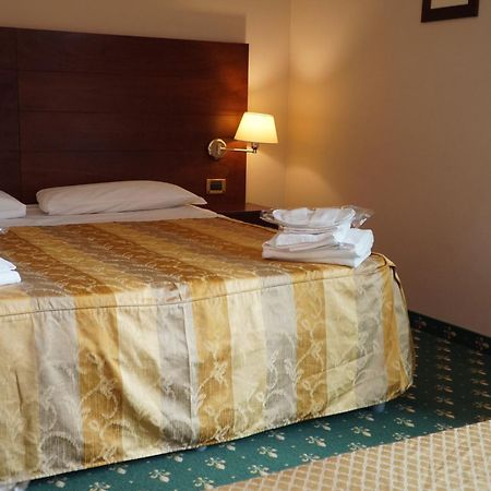 Hotel President Монтекатіні-Терме Екстер'єр фото