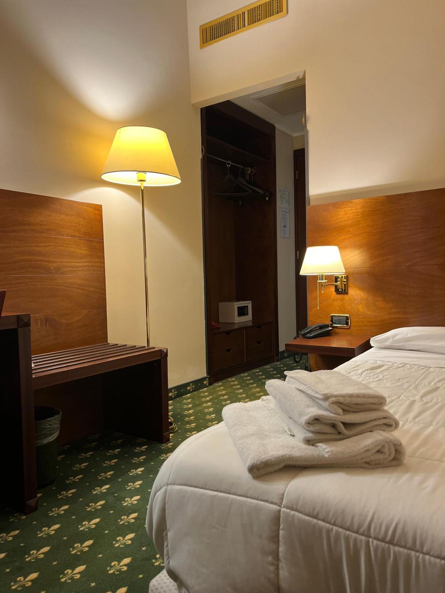 Hotel President Монтекатіні-Терме Екстер'єр фото